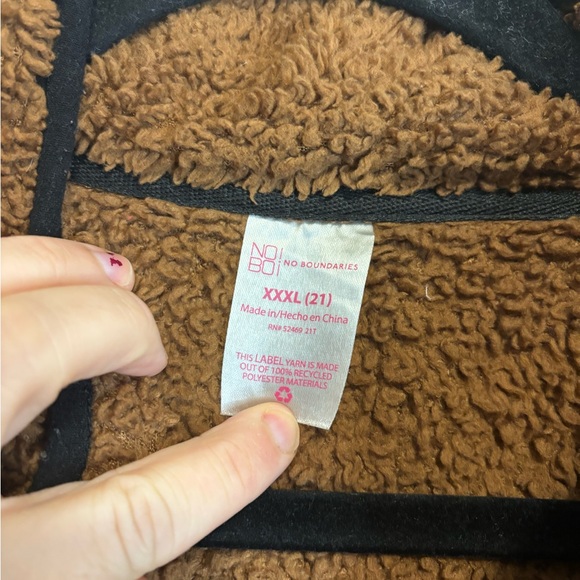 Oversized No Boundaries Women’s Tan Zip-Up Sweater - Picture 2 of 3